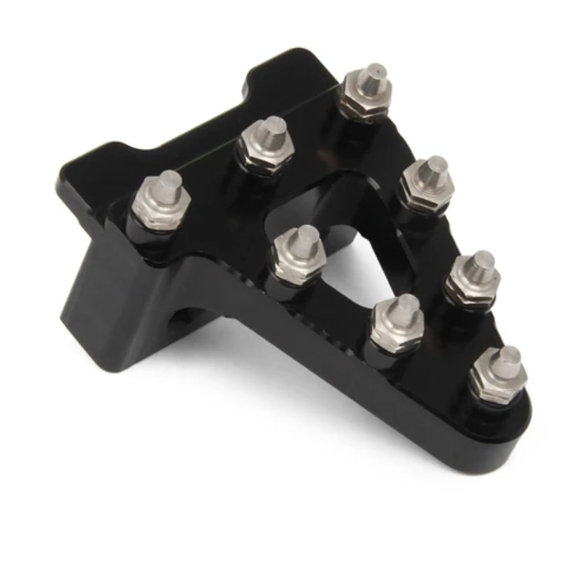 Puntera pedal de freno trasero.